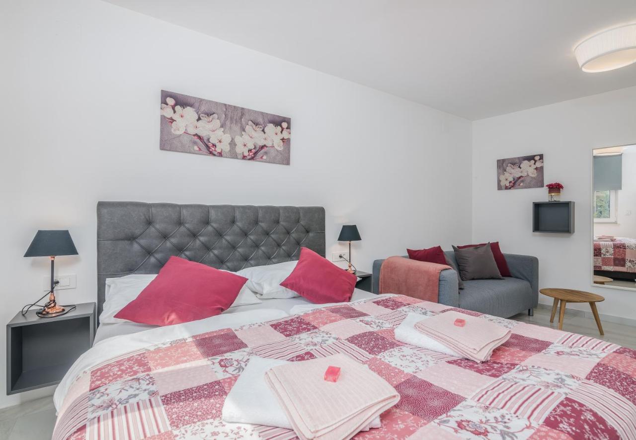 Modern Apartments Elle Malinska วานตาชิชี ภายนอก รูปภาพ