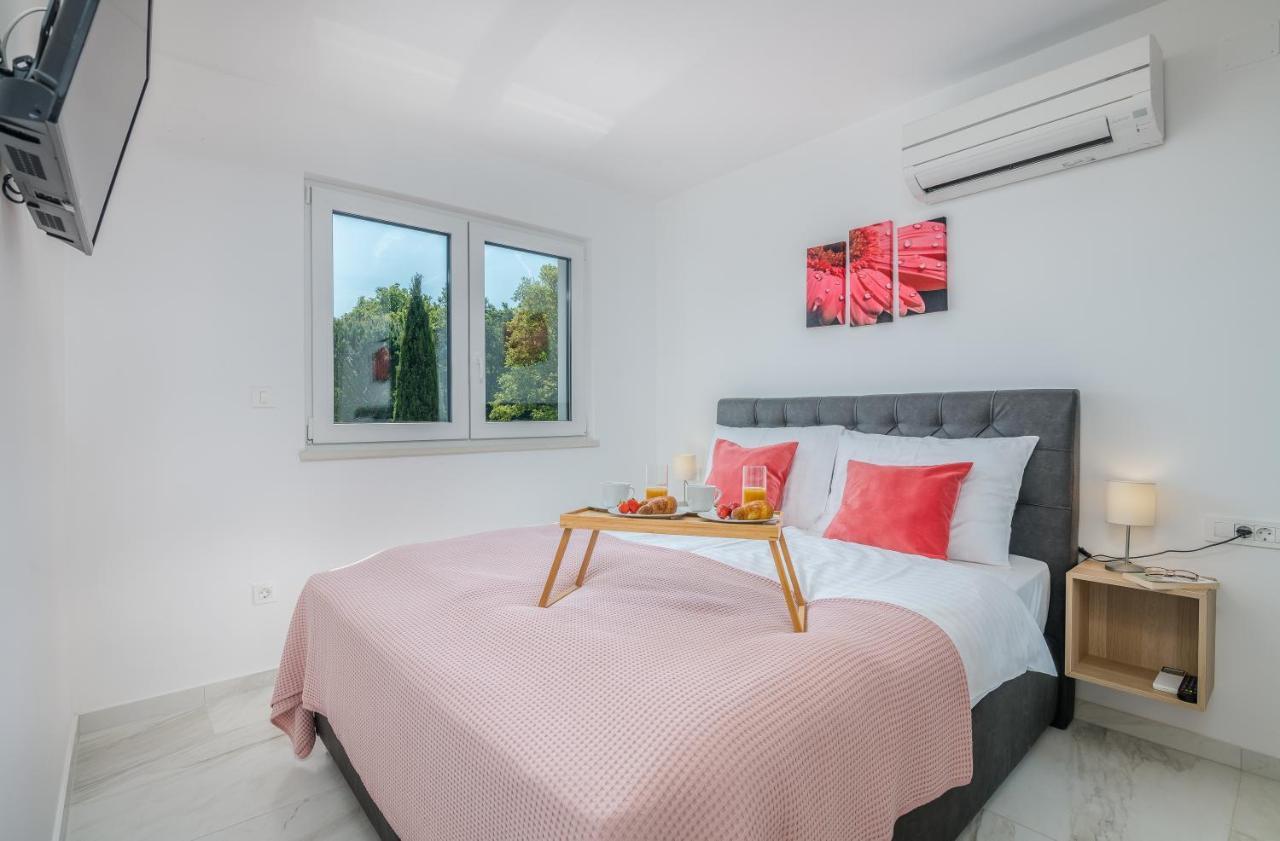 Modern Apartments Elle Malinska วานตาชิชี ภายนอก รูปภาพ